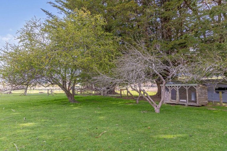 Photo of property in 948 Dipton Mossburn Road, Castle Downs, Dipton, 9791