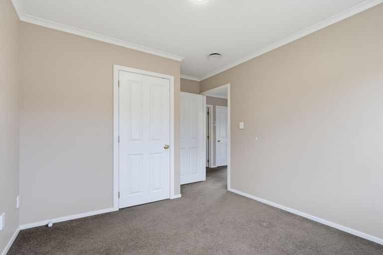 Photo of property in 5 Duggan Drive, Owhata, Rotorua, 3010