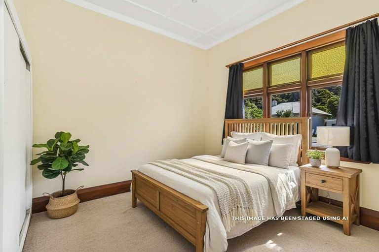 Photo of property in 1 Crown Street, North East Valley, Dunedin, 9010