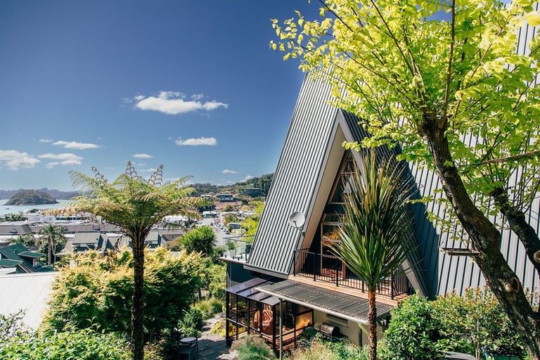 Photo of property in 12 Moana Avenue, Paihia, 0200