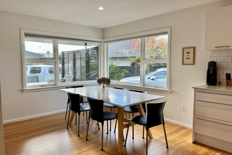 Photo of property in 145 Avonhead Road, Avonhead, Christchurch, 8042