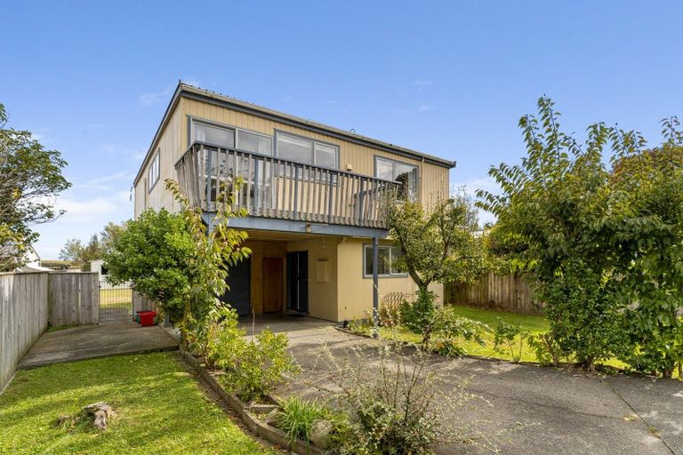 Photo of property in 66 Martin Road, Paraparaumu Beach, Paraparaumu, 5032