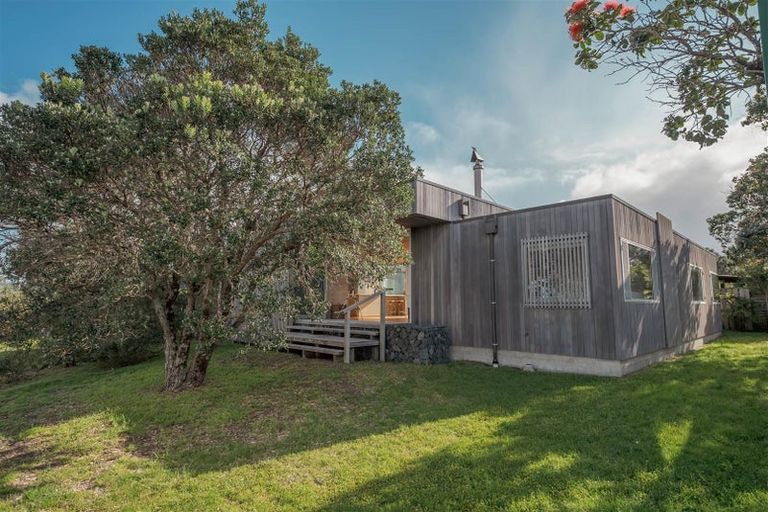 Photo of property in 19 Lagoon Way, Omaha, 0986