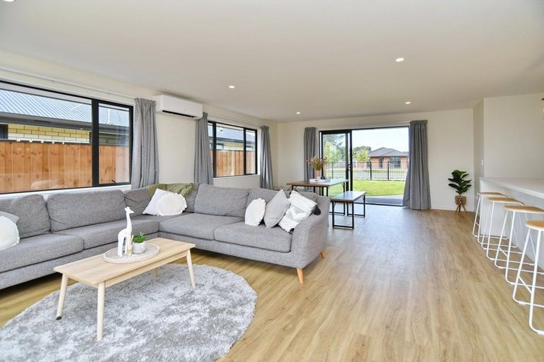 Photo of property in 21 Quinn Crescent, Woodend, 7610