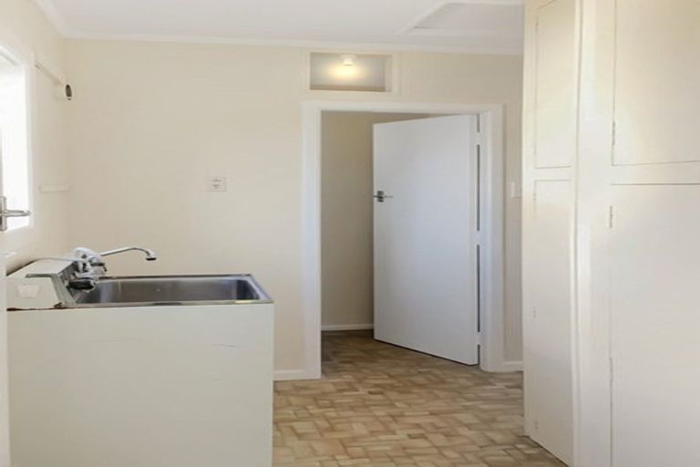 Photo of property in 5 Ward Street, Waverley, Invercargill, 9810