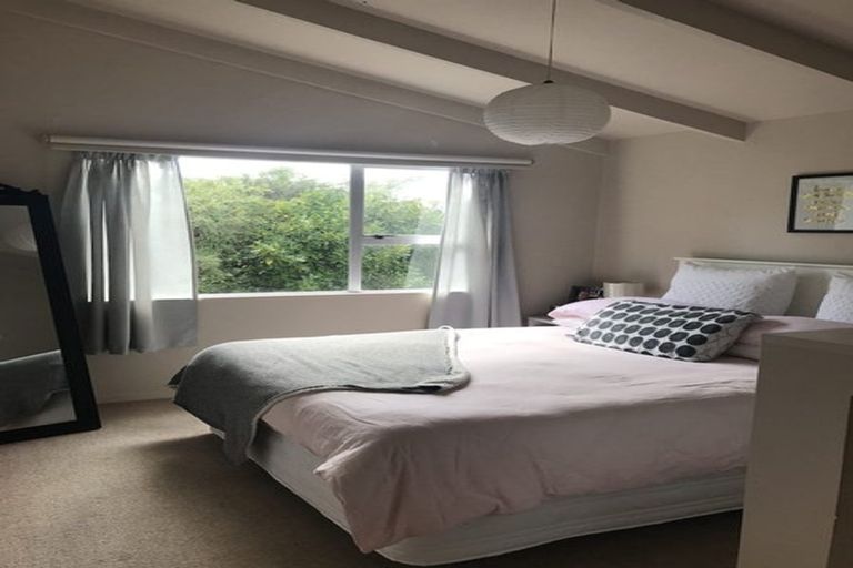 Photo of property in 9 Keel Place, Whitby, Porirua, 5024