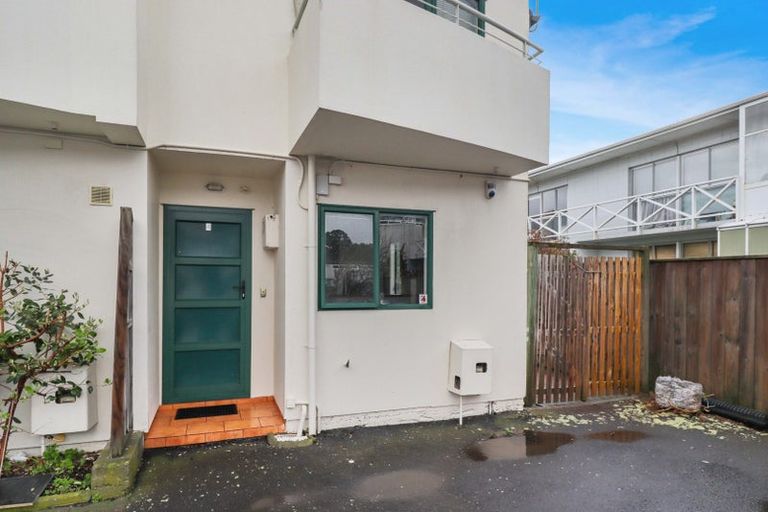 Photo of property in 21a Mahora Street, Kilbirnie, Wellington, 6022