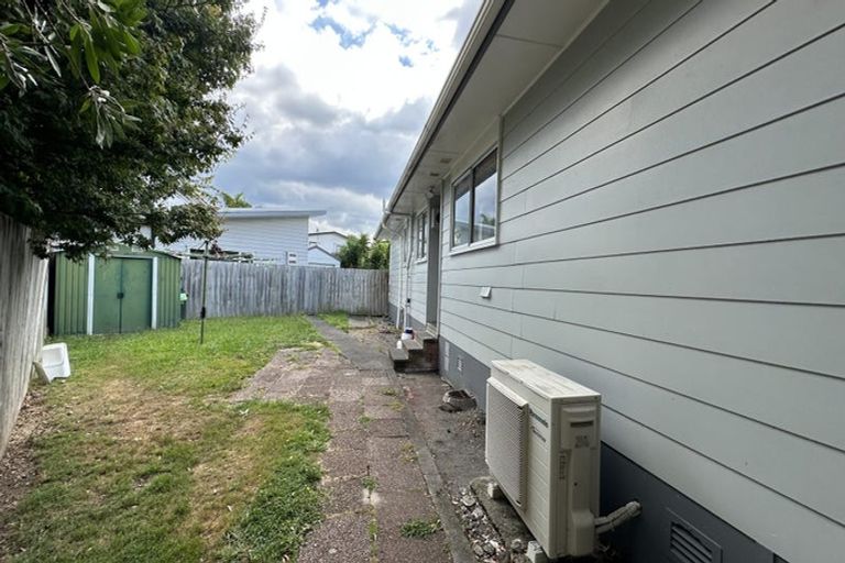 Photo of property in 11 Greenock Road, Ranui, Auckland, 0612