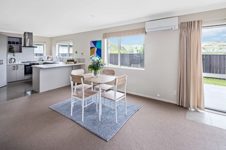 Photo of property in 242 Mark Avenue, Grenada Village, Wellington, 6037