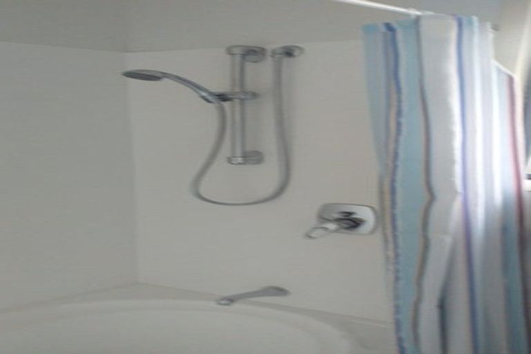 Photo of property in 20 Tauranga Place, Orewa, 0931