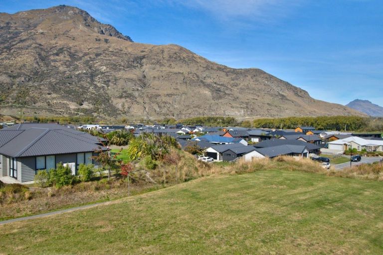 Photo of property in 18 Toni's Terrace, Lower Shotover, Queenstown, 9304