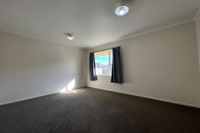 Photo of property in 26 Robin Brooke Drive, Flat Bush, Auckland, 2019