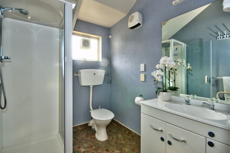 Photo of property in 49 Oregon Drive, Kelvin Heights, Queenstown, 9300