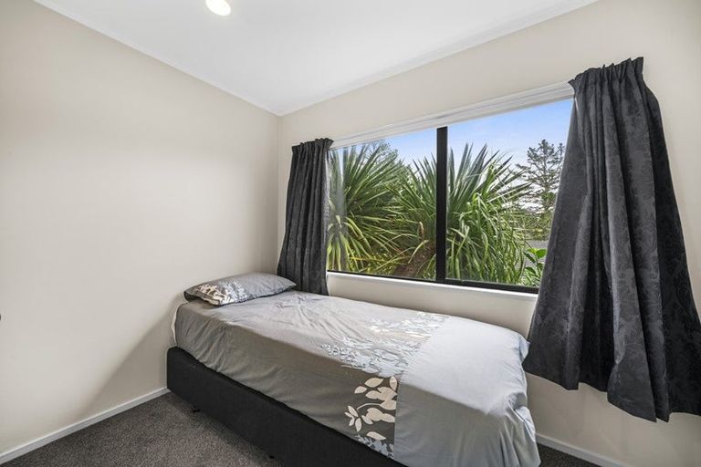 Photo of property in 195a Browns Bay Road, Browns Bay, Auckland, 0630