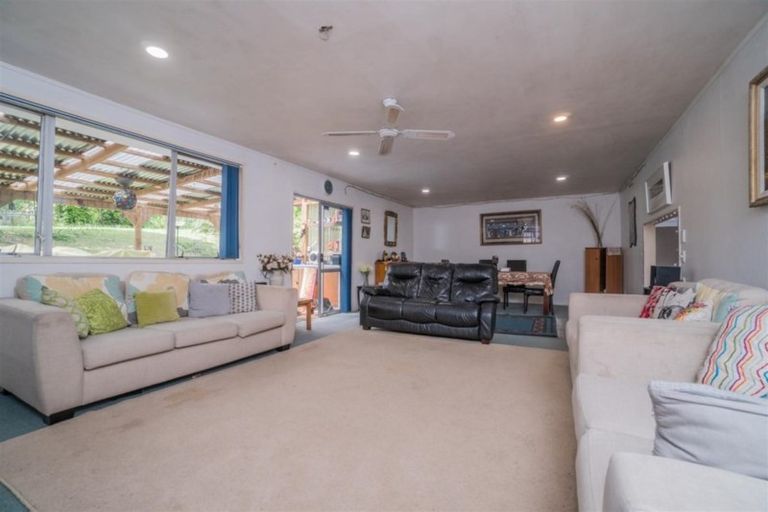 Photo of property in 18 Osman Street, Glen Eden, Auckland, 0602