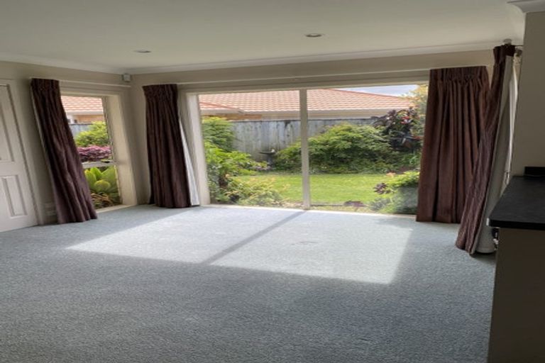 Photo of property in 18 Gilligan Close, College Estate, Whanganui, 4500