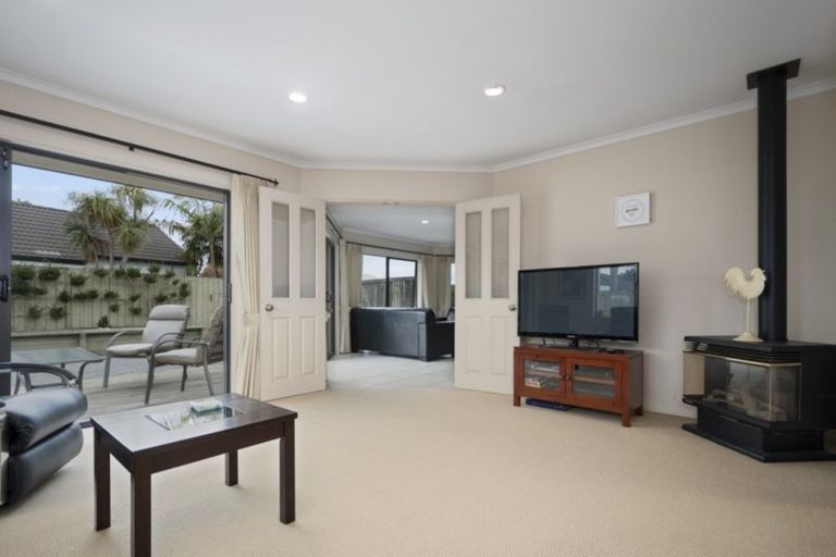 Photo of property in 34 Aranui Drive, Papamoa Beach, Papamoa, 3118