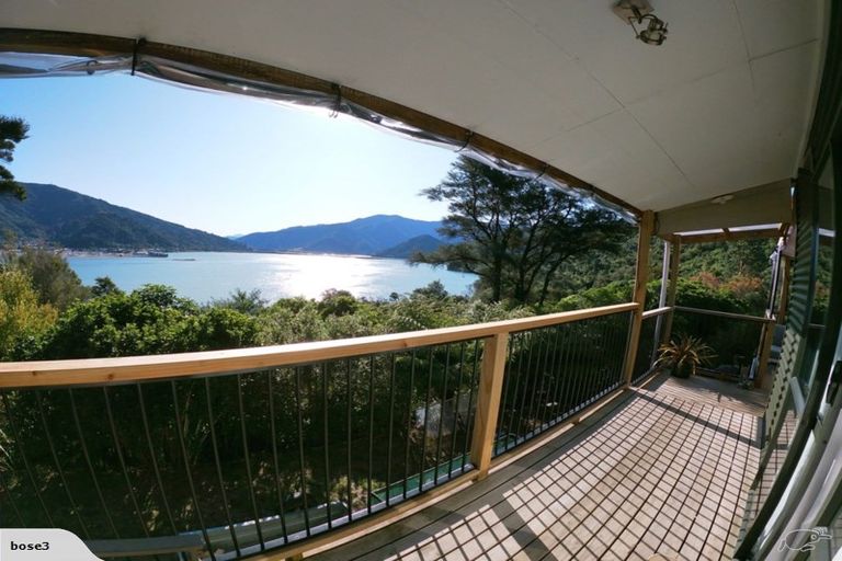Photo of property in 271 Queen Charlotte Drive, Havelock, Picton, 7281