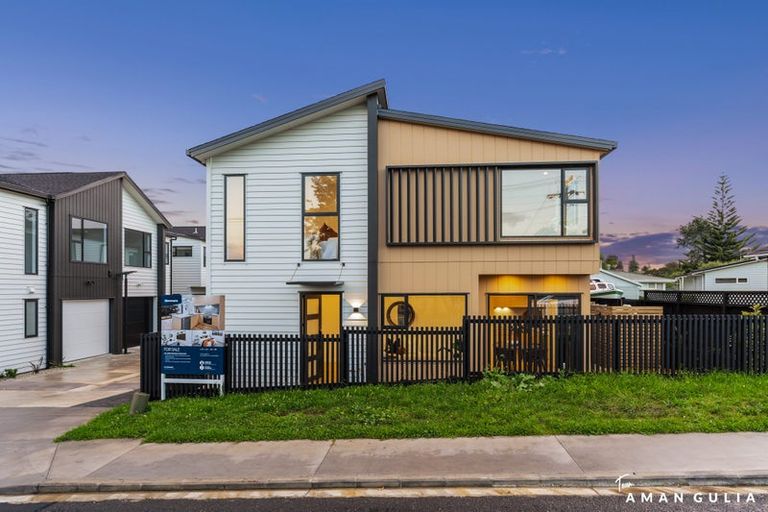 Photo of property in 7b Poto Street, Te Atatu South, Auckland, 0610