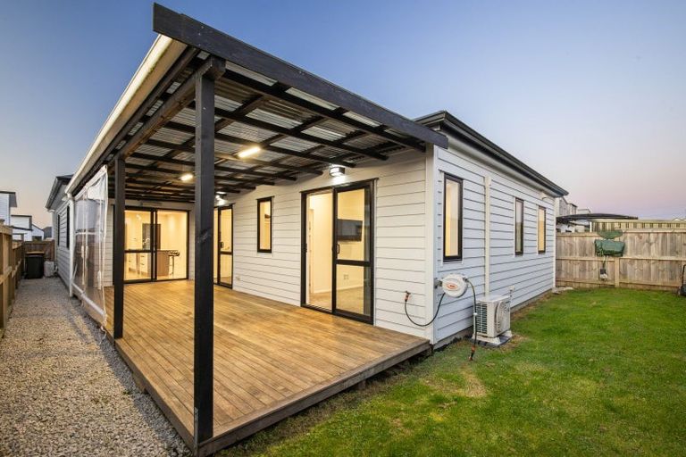 Photo of property in 24 Weri Road, Karaka, Papakura, 2113
