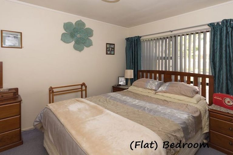 Photo of property in 180 Walter Strevens Drive, Conifer Grove, Takanini, 2112