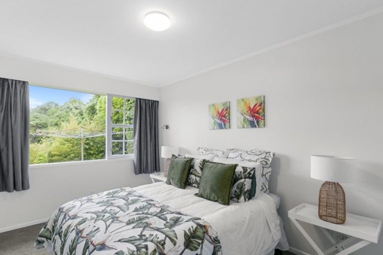 Photo of property in 25 Oriel Avenue, Tawa, Wellington, 5028