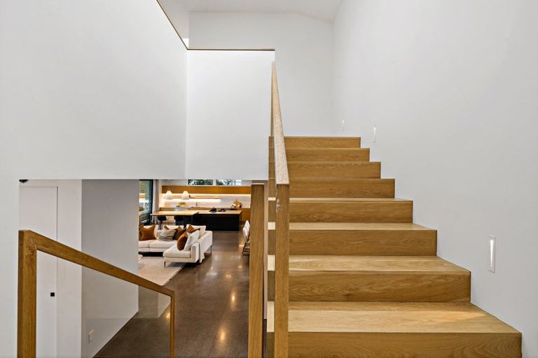 Photo of property in 106a Godden Crescent, Mission Bay, Auckland, 1071