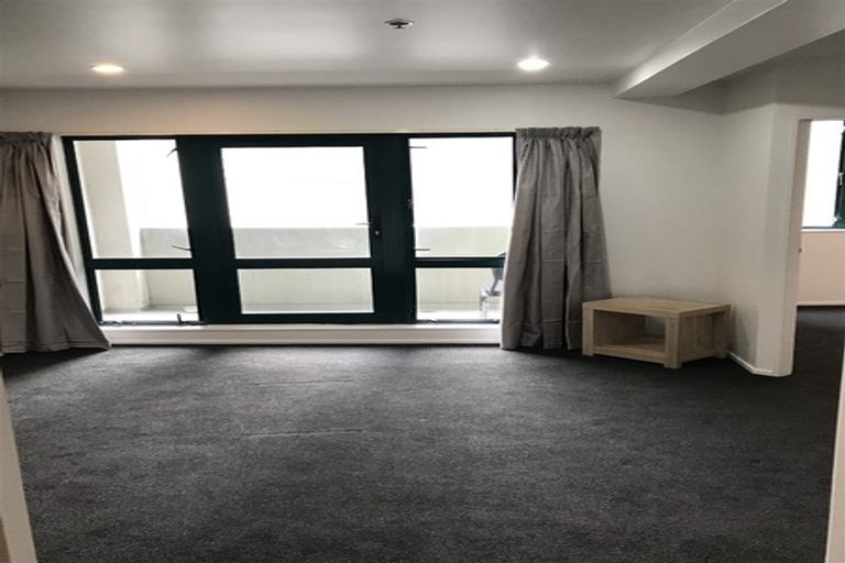 Photo of property in Courtenay Apartments, 409/120 Courtenay Place, Te Aro, Wellington, 6011