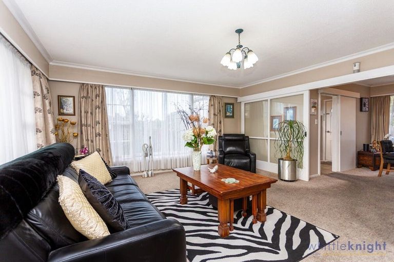 Photo of property in 11 Straven Road, Riccarton, Christchurch, 8011