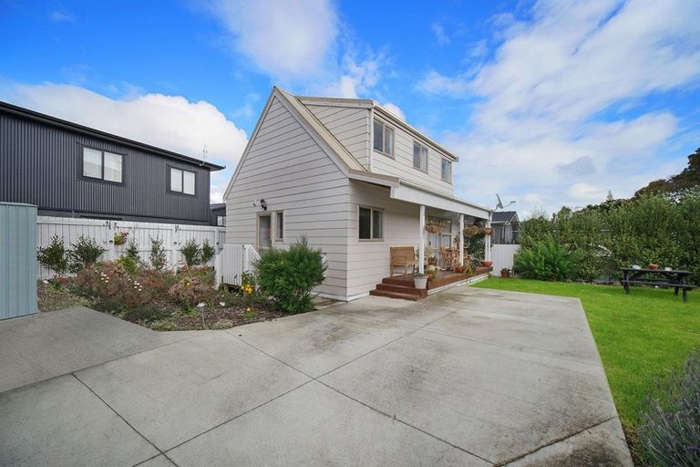 Photo of property in 4a Bedlington Avenue, Manurewa, Auckland, 2102