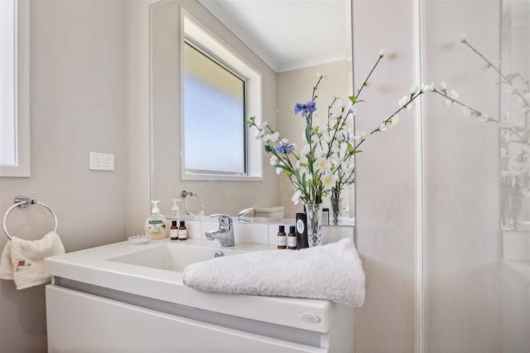 Photo of property in 3 Island Vista, Athenree, Waihi Beach, 3177