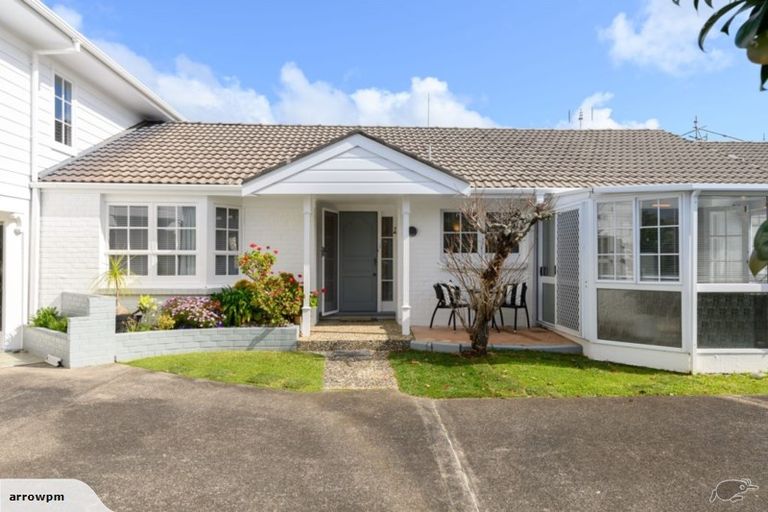 Photo of property in 2/8 Pierce Road, Milford, Auckland, 0620