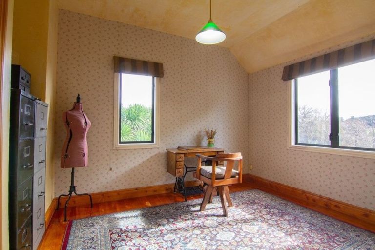 Photo of property in 420 Mangakura Road, Helensville, 0875