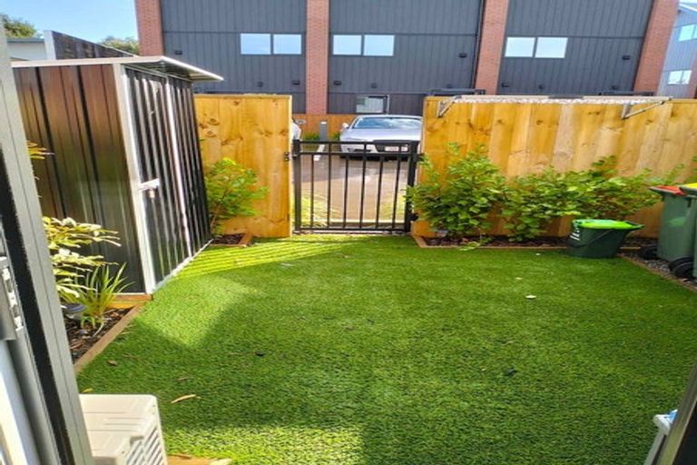 Photo of property in 1/10 Wilsher Crescent, Henderson, Auckland, 0612