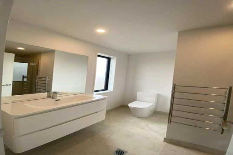 Photo of property in 2/45 Evesham Crescent, Spreydon, Christchurch, 8024