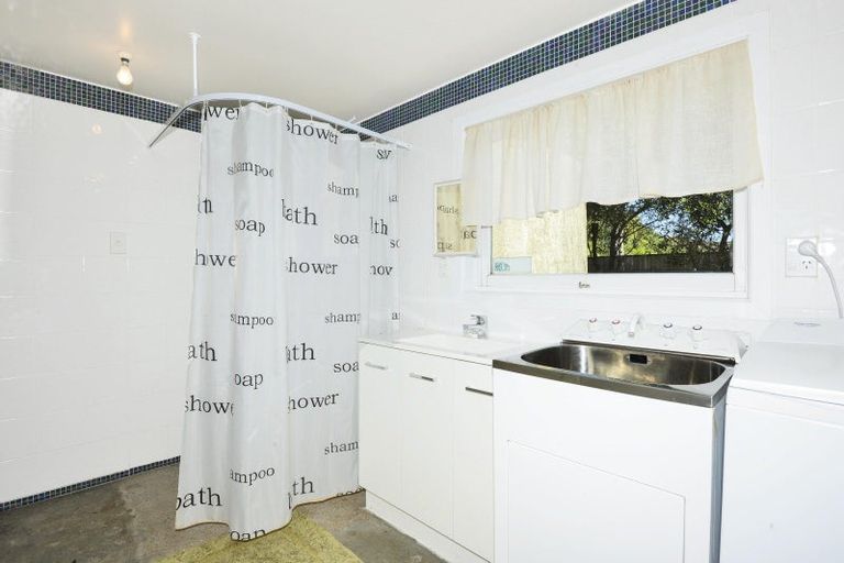 Photo of property in 20 Kahawai Street, Mahia, 4198