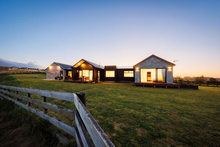 Photo of property in 4 Castlebridge Lane, Aokautere, Palmerston North, 4471