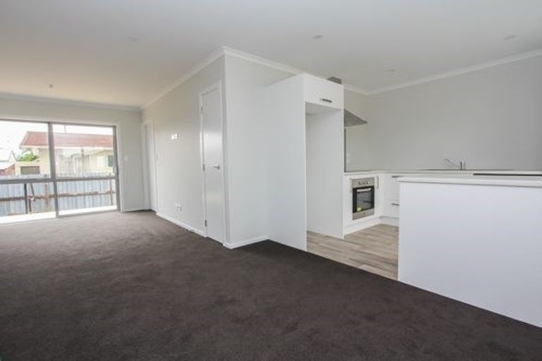 Photo of property in 4/14 Breckons Avenue, Nawton, Hamilton, 3200