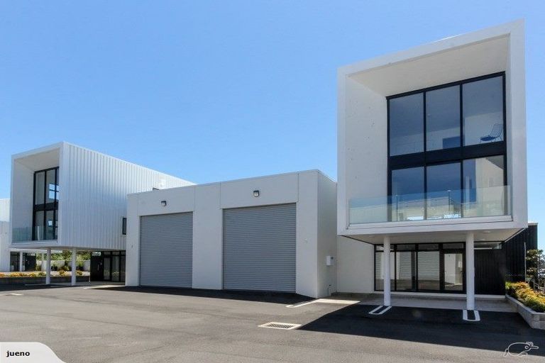 Photo of property in 8/86 Hurlstone Drive, Waiwhakaiho, New Plymouth, 4312