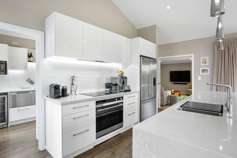 Photo of property in 75 Baxter Michael Crescent, Cambridge, 3434