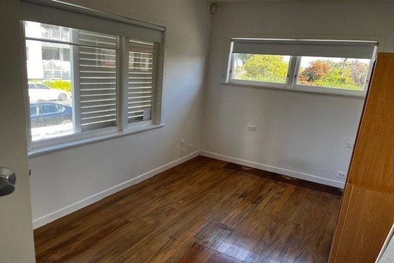 Photo of property in 19a Huron Street, Takapuna, Auckland, 0622