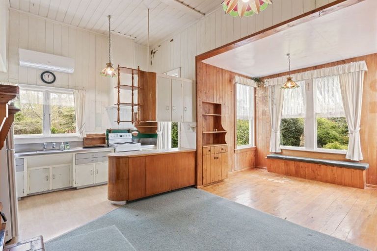 Photo of property in 1097 Junction Road, Egmont Village, New Plymouth, 4372