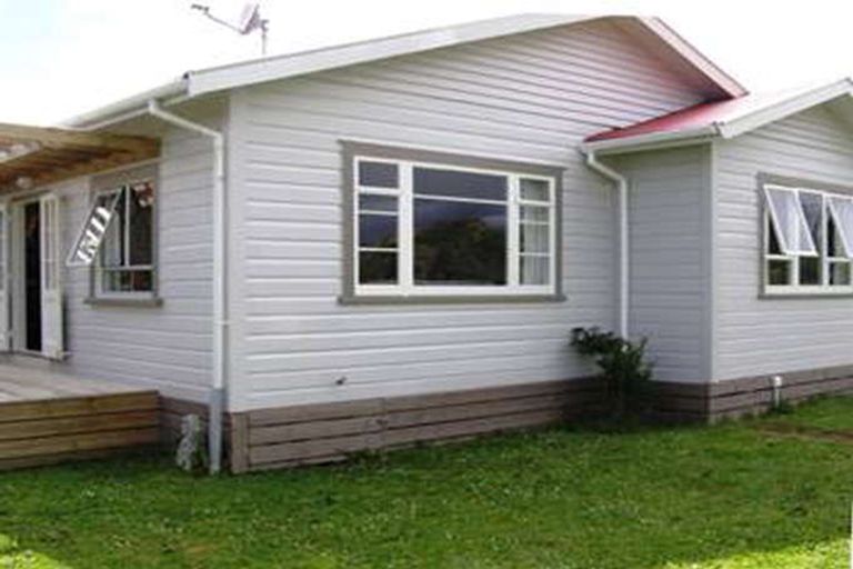 Photo of property in 46 Kirk Street, Otaki, 5512
