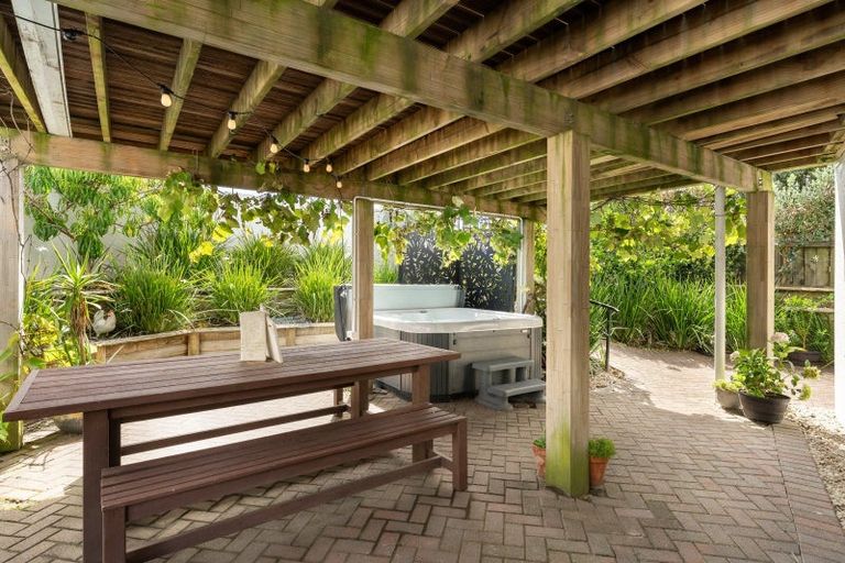 Photo of property in 206b Marine Parade, Mount Maunganui, 3116