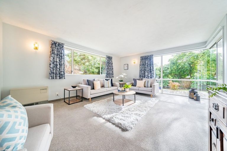 Photo of property in 2/35 Manuka Street, Stokes Valley, Lower Hutt, 5019