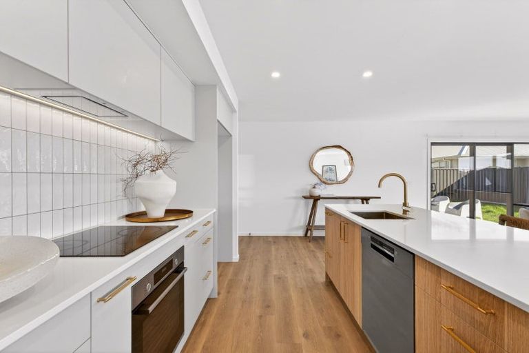 Photo of property in 49 Wai Whatu Street, Meeanee, Napier, 4110