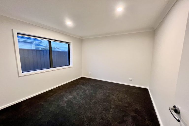 Photo of property in 15b Fraser Crescent, Elderslea, Upper Hutt, 5018