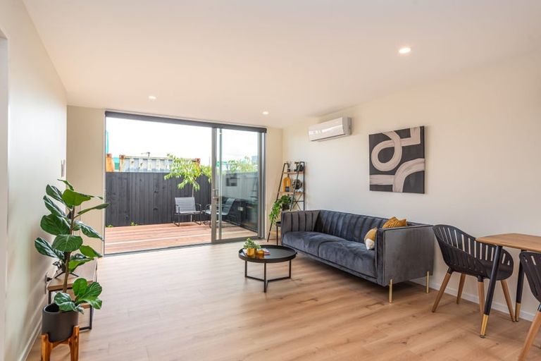 Photo of property in 2/6 Manning Place, Woolston, Christchurch, 8023
