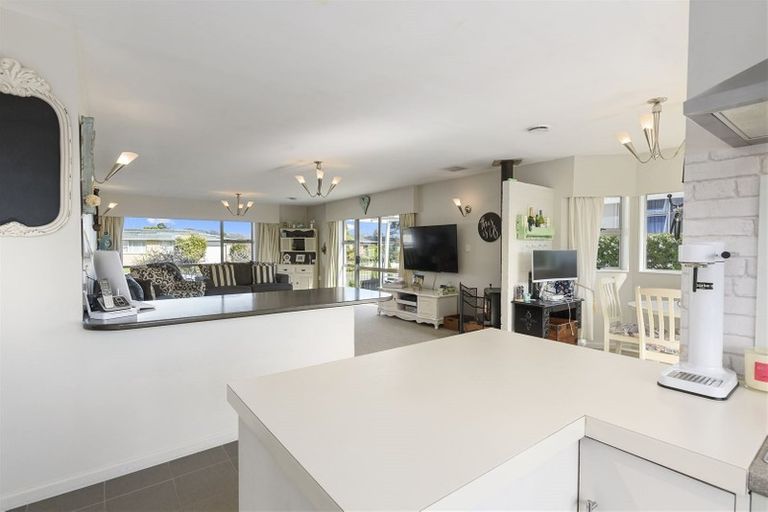 Photo of property in 51 Kennedy Drive, Levin, 5510