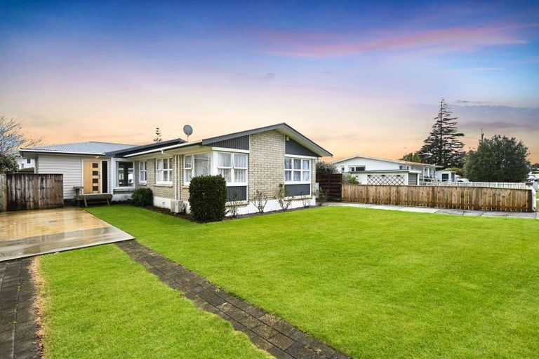 Photo of property in 69 Resthill Crescent, Glenview, Hamilton, 3206